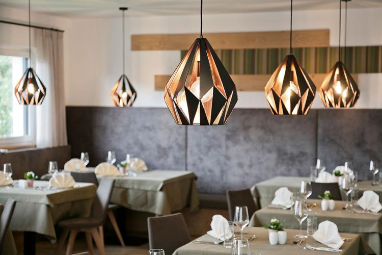 Dining room in the restaurant of the Pension Pichler