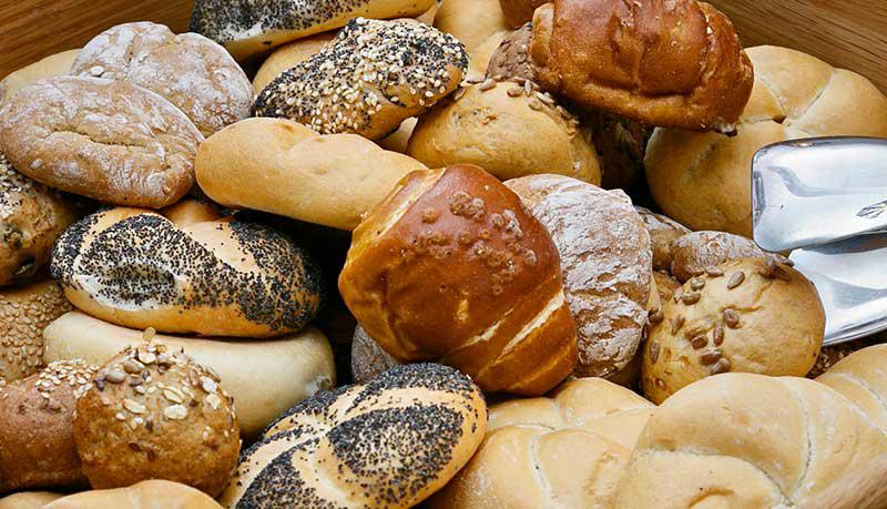 Fresh bread service at the Schattmair Hof